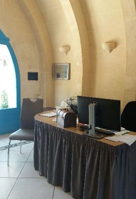 Malta Detox Center Desk